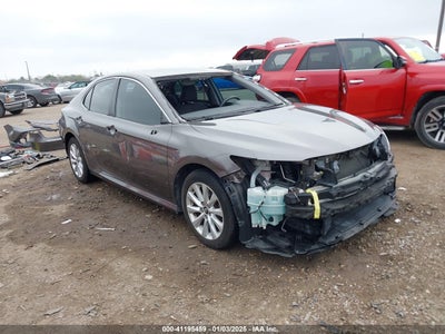 TOYOTA CAMRY 2018