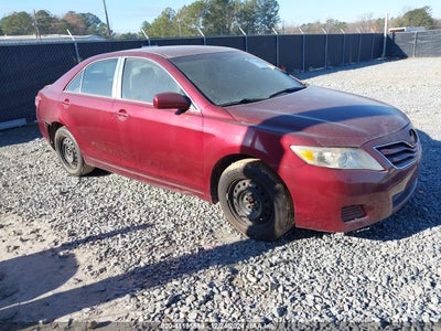 TOYOTA CAMRY 2011