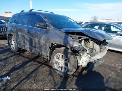 TOYOTA HIGHLANDER 2015
