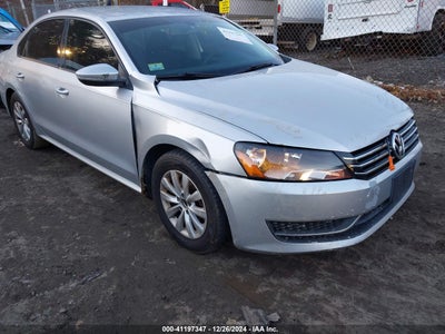 VOLKSWAGEN PASSAT 2012