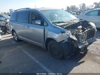 TOYOTA SIENNA 2013