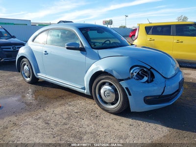 VOLKSWAGEN BEETLE 2012