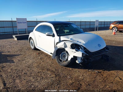 VOLKSWAGEN BEETLE 2013