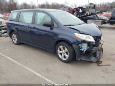 TOYOTA SIENNA 2018