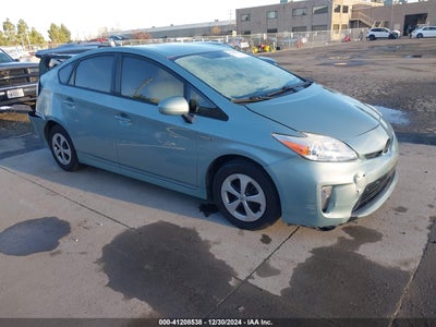 TOYOTA PRIUS 2015