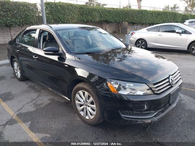 VOLKSWAGEN PASSAT 2015