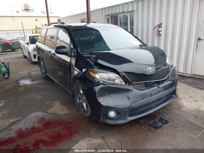 TOYOTA SIENNA 2017