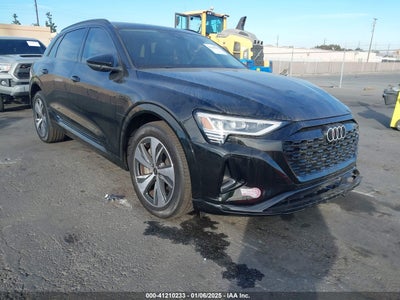 AUDI Q8 E-TRON 2024