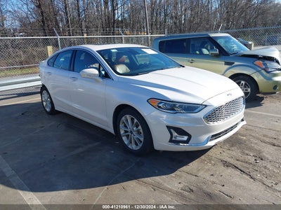 FORD FUSION ENERGI 2019