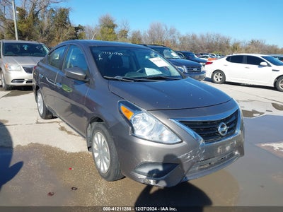 NISSAN VERSA 2017