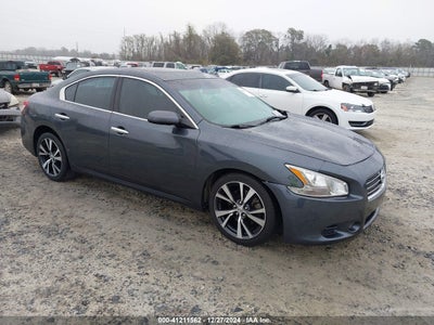 NISSAN MAXIMA 2010