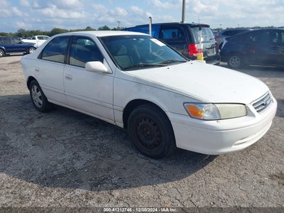 TOYOTA CAMRY 2001