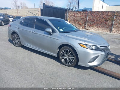 TOYOTA CAMRY 2018