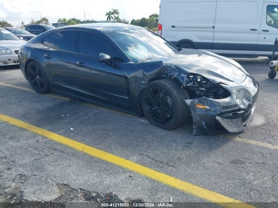 PORSCHE PANAMERA 2021