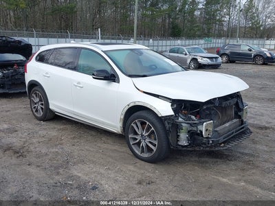 VOLVO V60 CROSS COUNTRY 2015