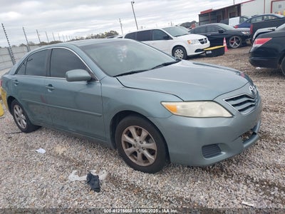 TOYOTA CAMRY 2011
