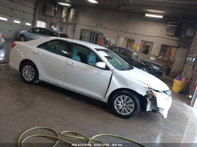 TOYOTA CAMRY 2012