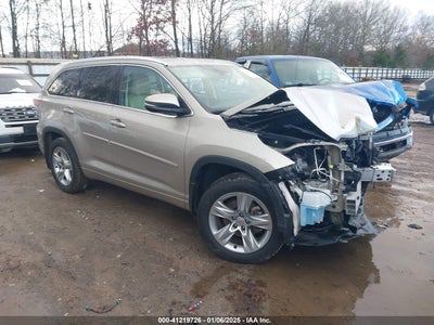 TOYOTA HIGHLANDER 2015