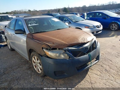 TOYOTA CAMRY 2011