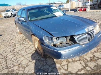 LINCOLN TOWN CAR 2000
