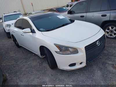 NISSAN MAXIMA 2010