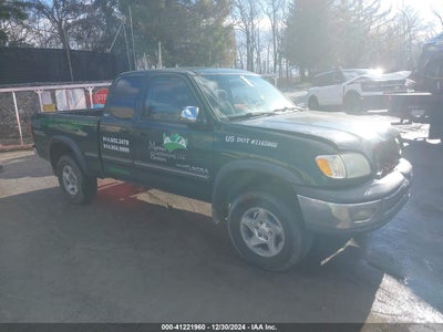 TOYOTA TUNDRA 2002