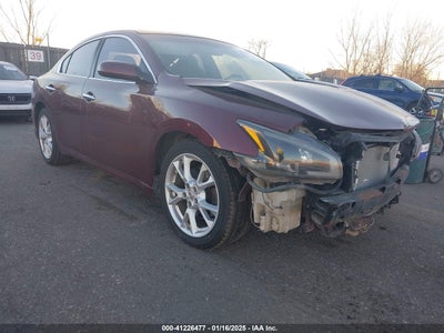 NISSAN MAXIMA 2012