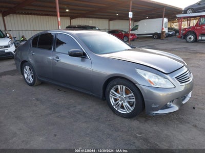 INFINITI G37 2013