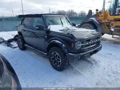 FORD BRONCO 2022
