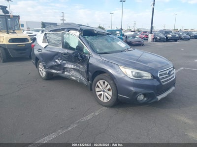 SUBARU OUTBACK 2015