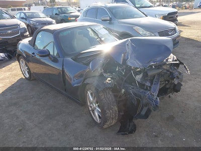 MAZDA MX-5 MIATA 2010