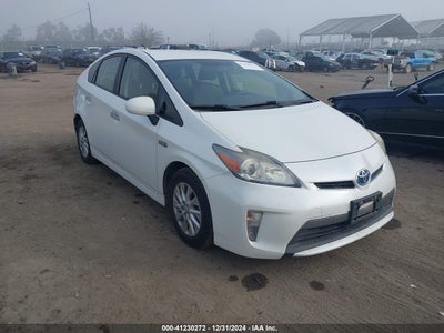 TOYOTA PRIUS PLUG-IN 2014