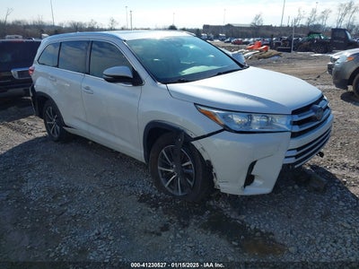 TOYOTA HIGHLANDER 2017