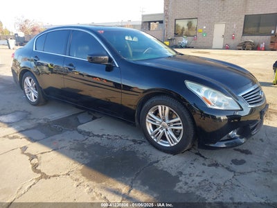 INFINITI G37 2013