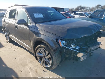 AUDI Q7 2021