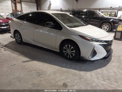 TOYOTA PRIUS PRIME 2017