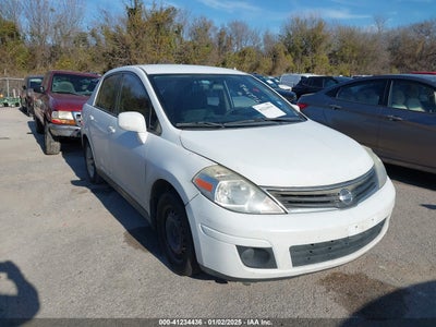 NISSAN VERSA 2011