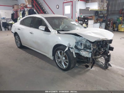 NISSAN MAXIMA 2014