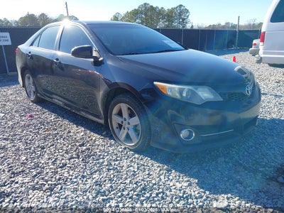 TOYOTA CAMRY 2012