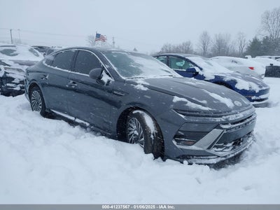 HYUNDAI SONATA HYBRID 2024