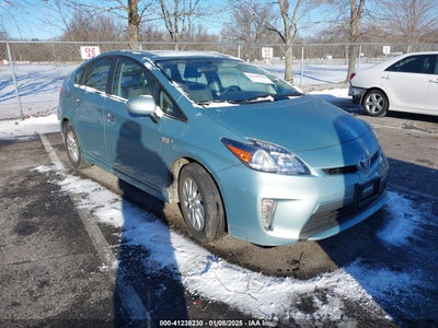 TOYOTA PRIUS PLUG-IN 2014