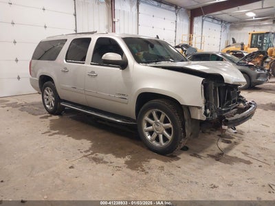 GMC YUKON XL 1500 2011