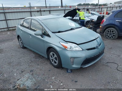 TOYOTA PRIUS 2015