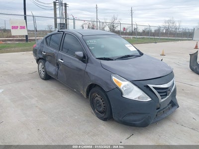 NISSAN VERSA 2015
