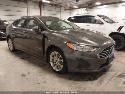 FORD FUSION HYBRID 2019