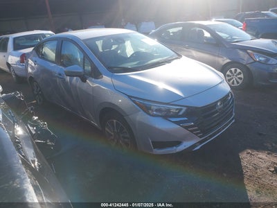 NISSAN VERSA 2025