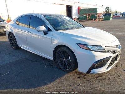 TOYOTA CAMRY 2024