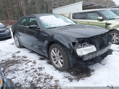 CHRYSLER 300 2019