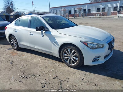 INFINITI Q50 2015