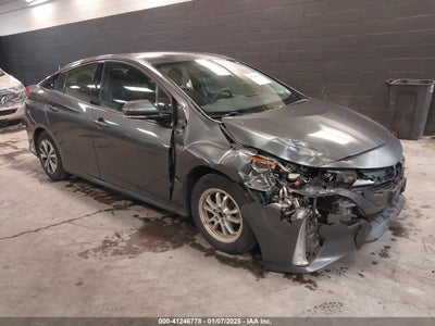 TOYOTA PRIUS PRIME 2017